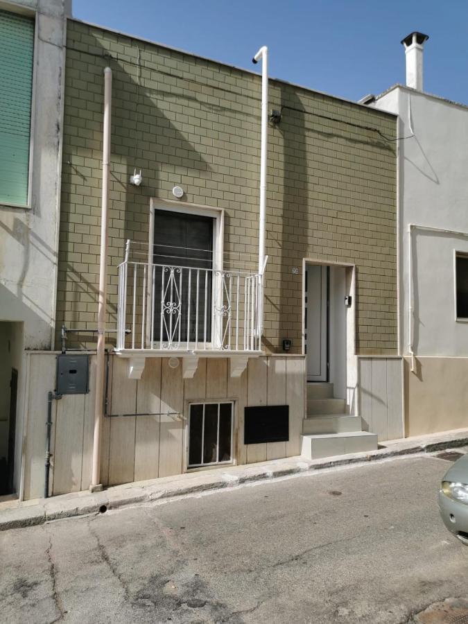 A Casa Di Tina Crispiano Exterior foto